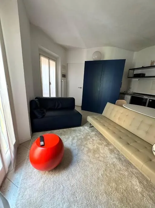 Apartment Grazioso Appartamento In Moscova Milan