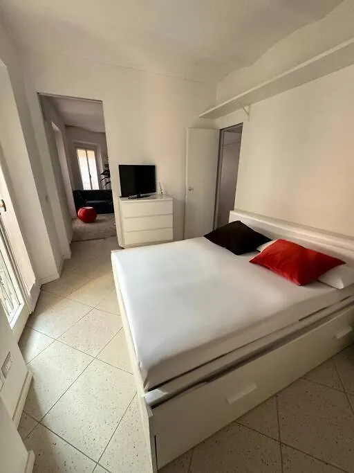 Grazioso Appartamento In Moscova Milan Apartment